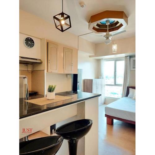 King Size Bed At the Heart Of the City