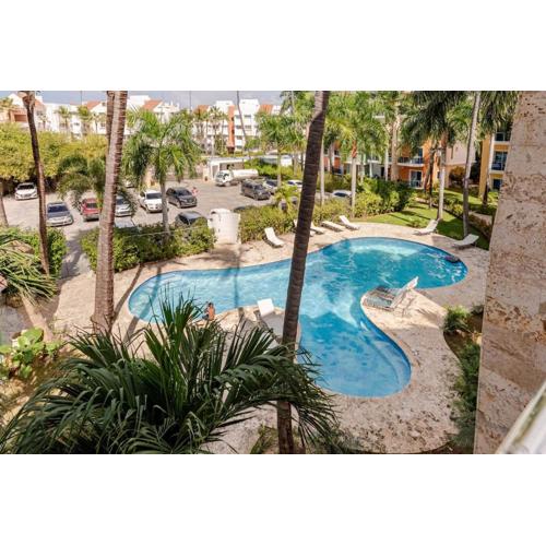 King Size Bed with Pool - Beachside 2 Bedroom Condo
