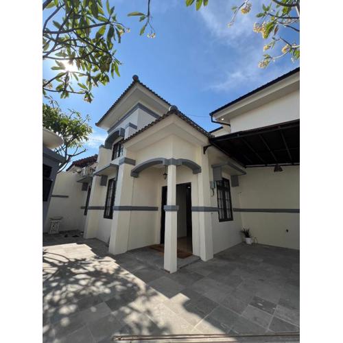 Kita Home Plamongan Indah