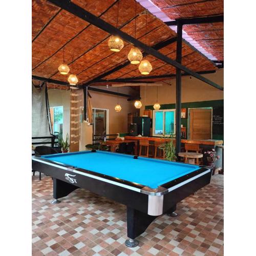 Klub Safari Inn & Lounge