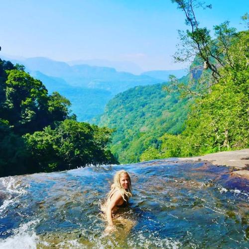 Knuckles Off-Grid Cabin With Waterfall View