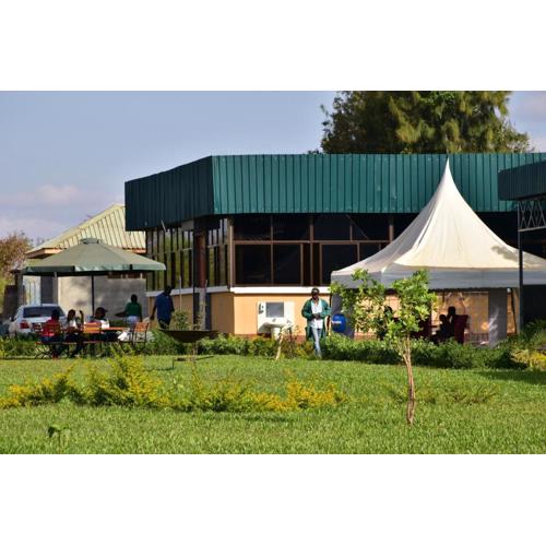 Koma Gardens and Resort