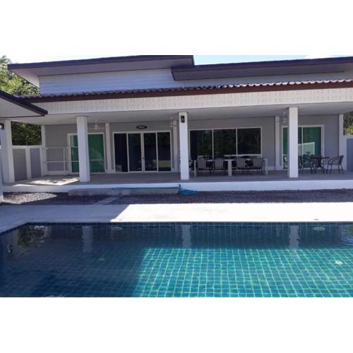Kongsai Private poolvilla in Klong Khong