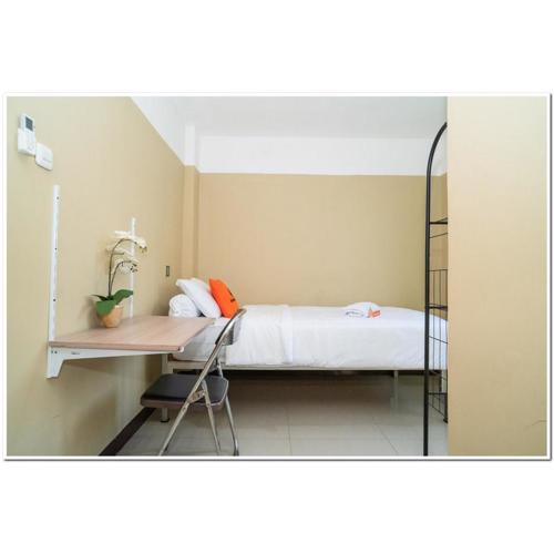 KoolKost near Lokasari Square (Minimum Say 6 Nights)