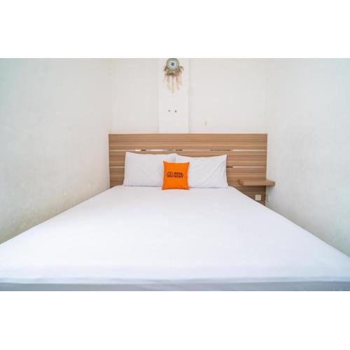 KoolKost near Mangga Besar Station (Minimum 6 Nights)