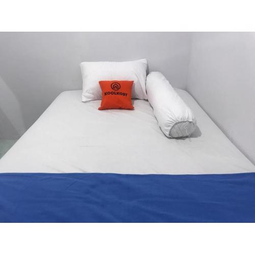 KoolKost Syariah near Pelabuhan Tanjung Priok (Minimum Stay 6 Nights)