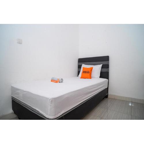 KoolKost Syariah near Stasiun Rawa Buntu (Minimum Stay 6 Nights)