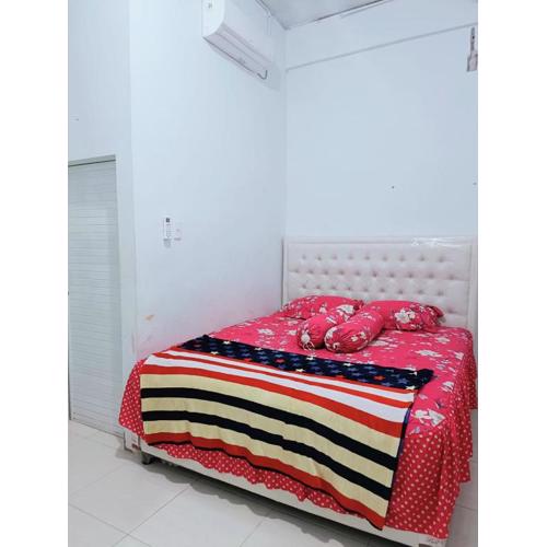 Kost harian bu bunga