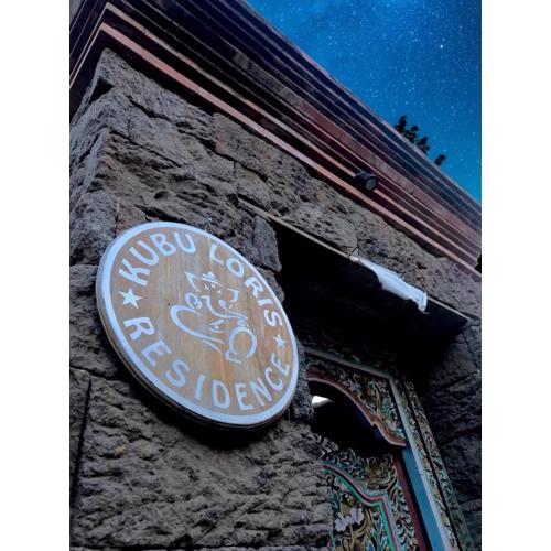 Kubu Loris Residence