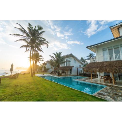 KUKI BEACH - Luxury Beachfront Villa in Ahangama