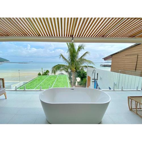 KUMA Beachfront Villa Chaloklum