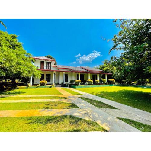 Kumbuk Sewana Villa