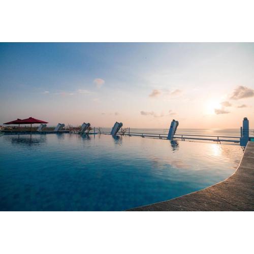 Kutabex Beachfront Hotel