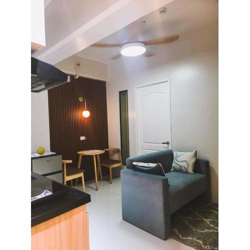 Kuya Os Staycation at Royal Oceancrest Condominium Panglao