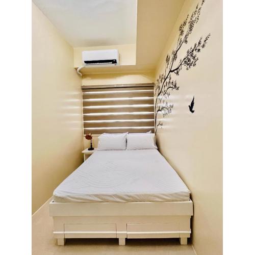 * * L Iloilo's Quirky Oasis