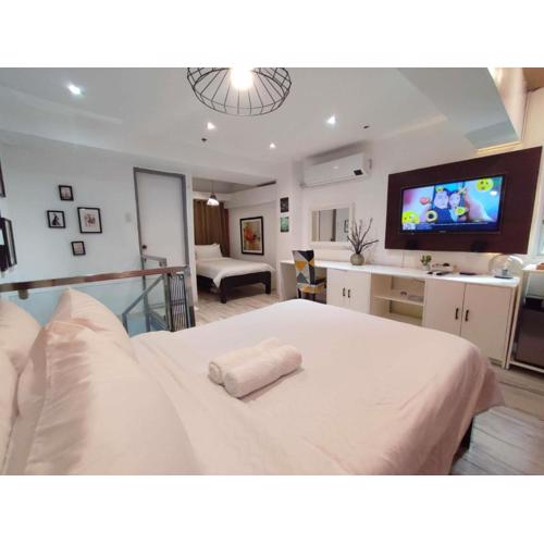 L1 Twin Bed Staycation in Bonifacio Global City