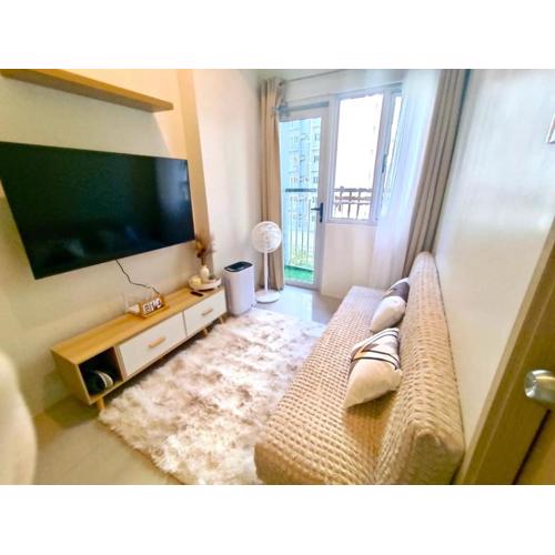 La Casa De Nitz - 2BR Staycation