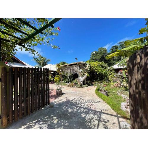 La Digue Holiday Villa