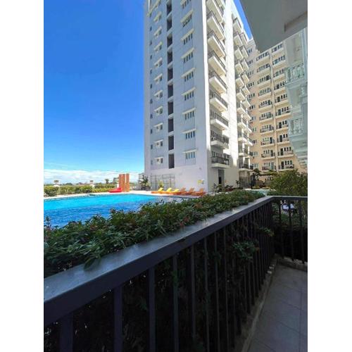 La Fayette Park Square Condominiums Comfort Cove - Iloilo
