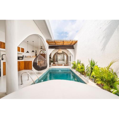 La Feliz Villa Seminyak