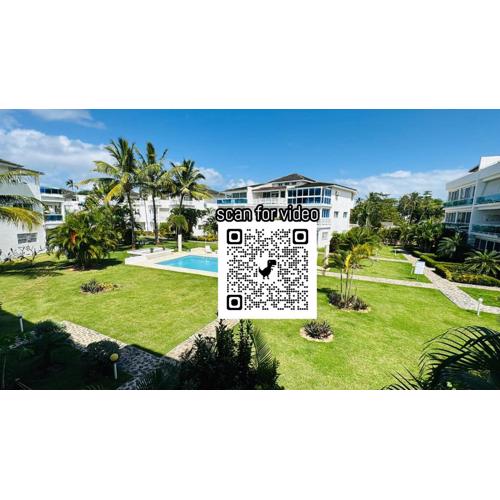 La Fenice Beachfront with King Beds