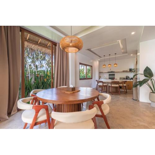 La Luna Villa Siargao - CoLiving w Private Rooms, Pool & Rooftop