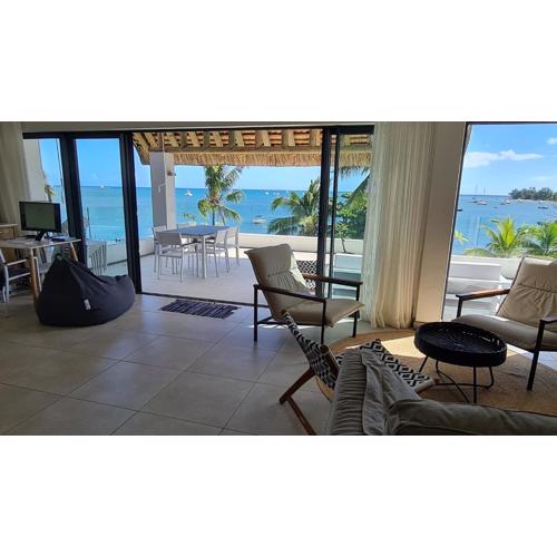 La Mivoie Beachfront Penthouse