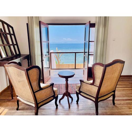 La Plage Flaner Beachfront Nusa Penida