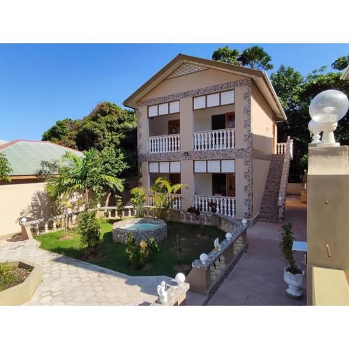 La Residence D'Almée Apartment and Studio