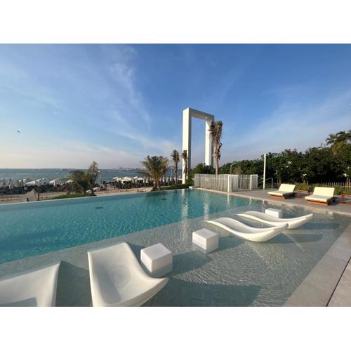 La Vie, JBR private beach, private parking and pool