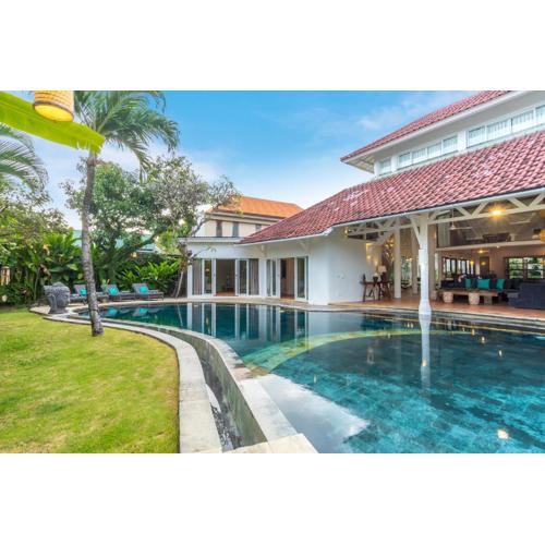 La Villa Oberoi (6 BR)