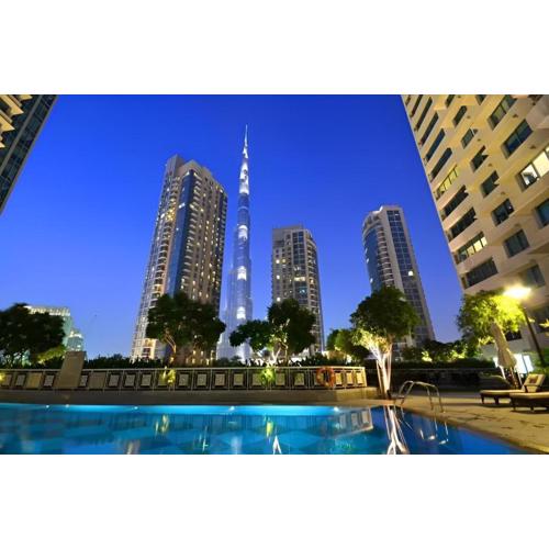 La Vista Holiday Home with burj khalifa & fountain view