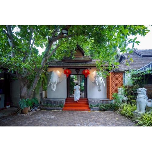 Laan Mai Fai Chang Resort