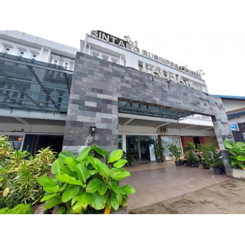 Ladja Hotel Sintang