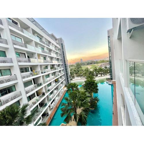 Laguna Beach 1 Condo&Resort Pattaya Bey Aey