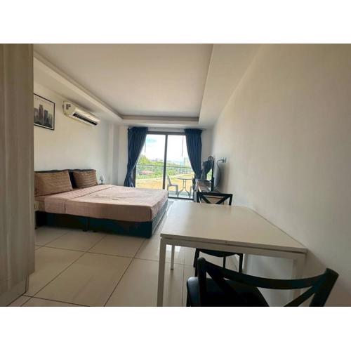 Laguna Beach Jomtian 320A