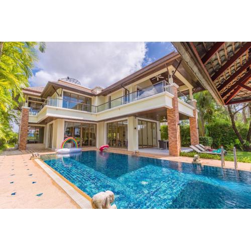 Laguna Home Golf View Pool Villa