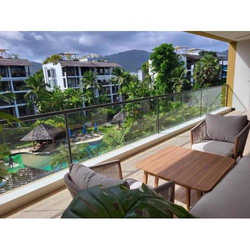 Laguna Residence, Pool View