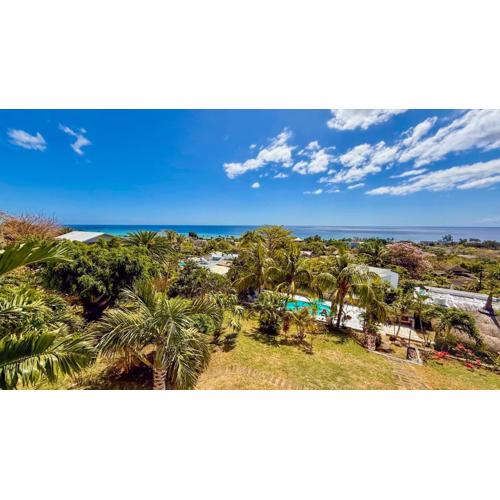 LAKAZ DEL VISTA - Luxurious new apartments with panoramic sea views, pool & garden retreat