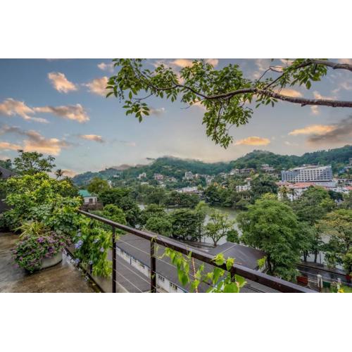 Lake Avenue Hotel Kandy