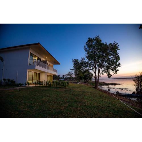 LAKE HOUSE Naka Cave