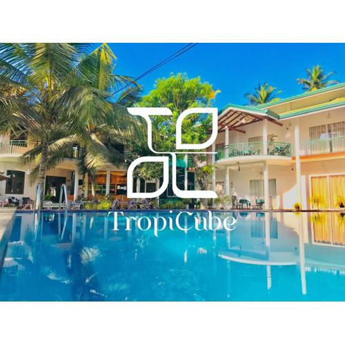 Lake View Resort by TropiCube