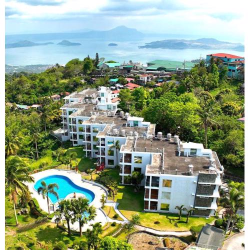 Lakeview suites condo