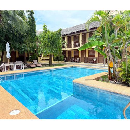 Lalaguna Beach Club & Dive Centre