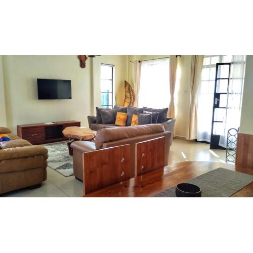 Lamuria Naserian Villa