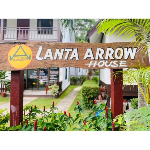 Lanta Arrow House