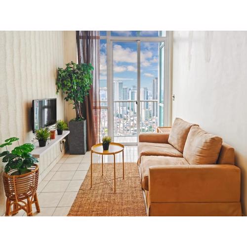 Large 2BR Ambassador 2 Apt with Pool Gym WiFi by 2ndHome