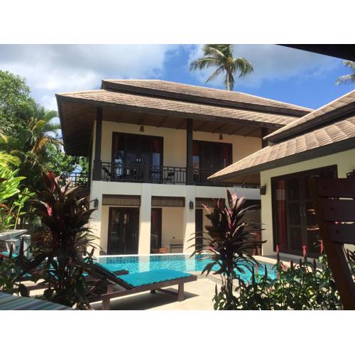 Large 4 bed villa short walk to Maenam beach