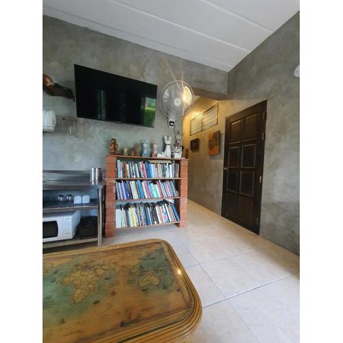 large jacuzzi and charming home center of old city