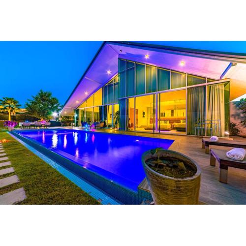 Large Private Pool Villa with 7 Bedrooms 7B